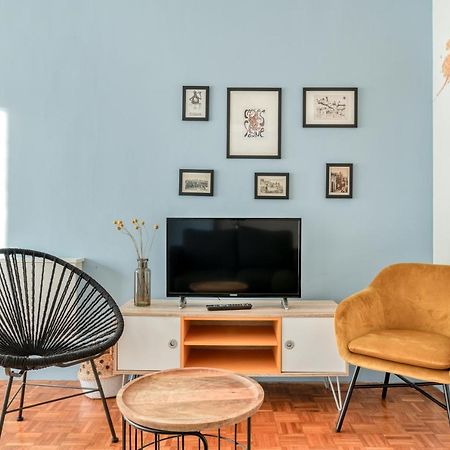 Les Couleurs Du Monde ! Parking Et Balcon Apartamento Carcassonne Exterior foto