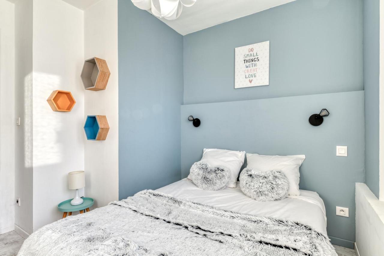 Les Couleurs Du Monde ! Parking Et Balcon Apartamento Carcassonne Exterior foto