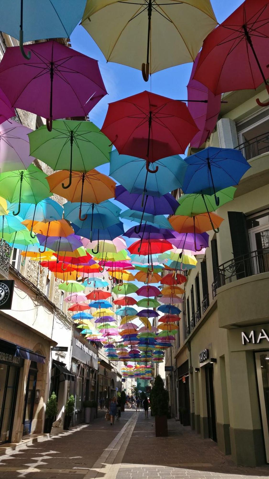 Les Couleurs Du Monde ! Parking Et Balcon Apartamento Carcassonne Exterior foto